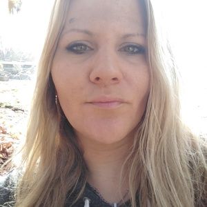 Meet your Posher, Candace